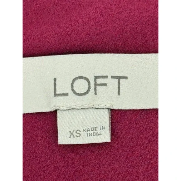 LOFT Womens Magenta Eyelet Flutter Sleeve Keyhole Shift Dress Sz XS - Picture 7 of 8